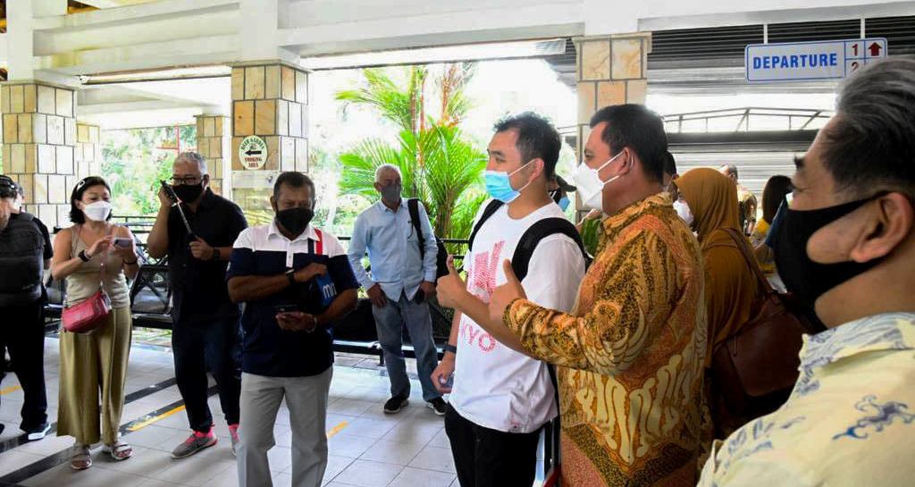 Gubernur Kepri Sambut Wisman Pertama Dari Singapura di Nongsapura Batam, Kunjungan Turis Pertama Dengan Skema Travel Bubble di Kepri
