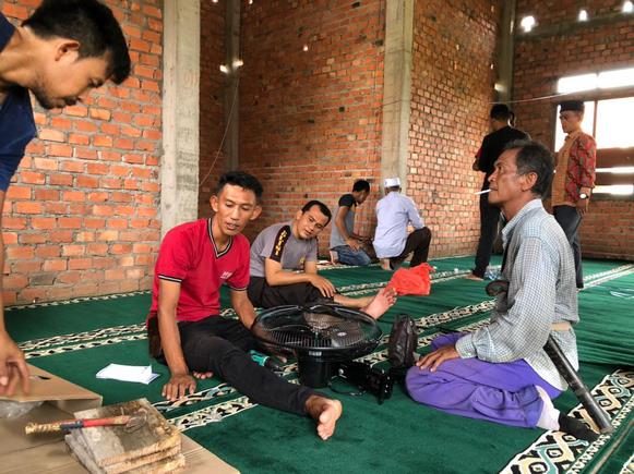 Persiapan Isra Miraj, Warga Tanjung Uma Gelar Gotong Royong Persiapan Isra Miraj, Warga Tanjung Uma Gelar Gotong Royong