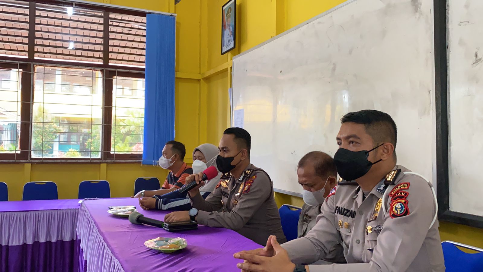 Polres Inhil berikan edukasi vaksin kepada orang tua siswa 6 hingga 11 tahun