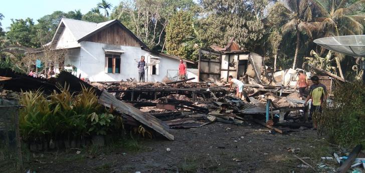 Rumah yang rata dengan tanah akibat kebakaran