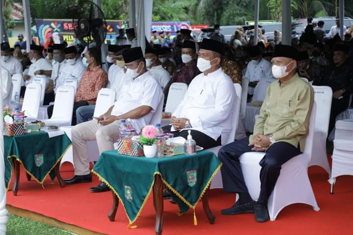 Bupati Asahan membuka MTQ Tingkat Kabupaten Asahan di Kecamatan Rahuning Kabupaten Asahan
