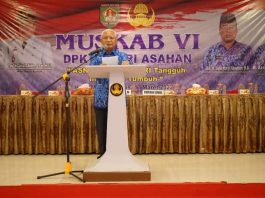 Bupati Asahan sampaikan pidatonya sekaligus arahan dan bimbingannya pada acara Muskab DPK Korpri Asahan ke - VI