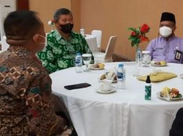 Bupati KKA Abdul Haris saat ikuti webinar di Tanjungpinang