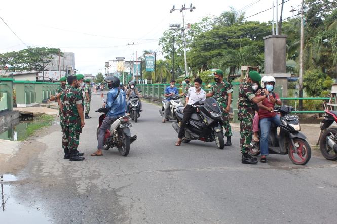 Kodim 0314/Inhil Sosialisasi Vaksin Covid Bagi Pengguna Jalan