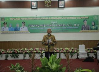 Bupati Asahan sampaikan sambutan selamat datang kepada kepala kejaksaan Negeri Asahan yang baru.