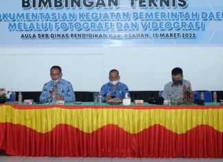 Kadis Kominfo Kabupaten Asahan sampaikan laporannya pada acara Bimbingan Teknis Pendokumentasian Kegiatan Pemerintah Daerah Melalui Fotografi dan Videografi Tahun 2022
