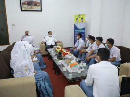 Wakil Bupati Asahan sampaikan ucapan terimakasih nya atas kunjungan Siswa Siswi SMA Negeri 3 Kisaran. Dan menyatakan siap untuk memajukan cabang olahraga FORKI.