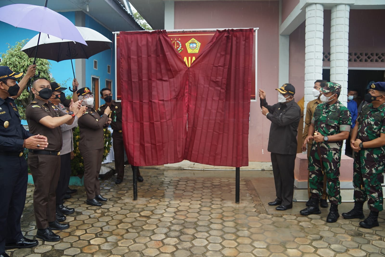 Bupati Karimun Resmikan Kelurahan Sungai Lakam Timur Jadi Kampung Kampung Restorative Justice