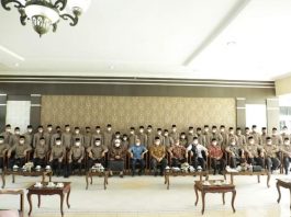 Foto bersama Bupati Asahan dalam rangkaian pelepasan kafilah dalam MTQ Tingkat Propvinsi Sumut.