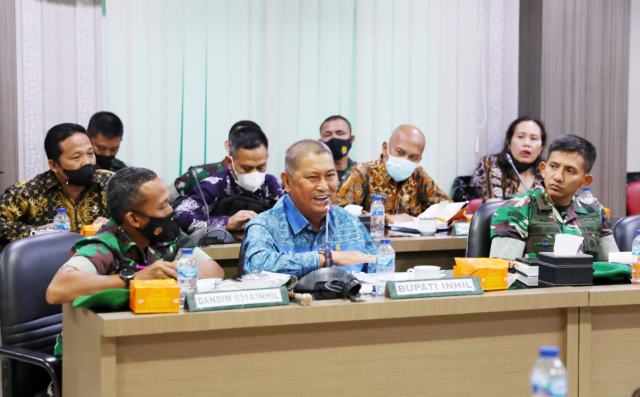 Wakil Bupati Dan Dandim 0314/Inhil Hadiri Rakor TNI TMMD Di Makodam 1/BB