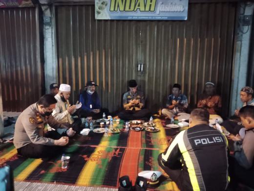 Polres Inhil Grebek Sahur On The Road Bersama YVB