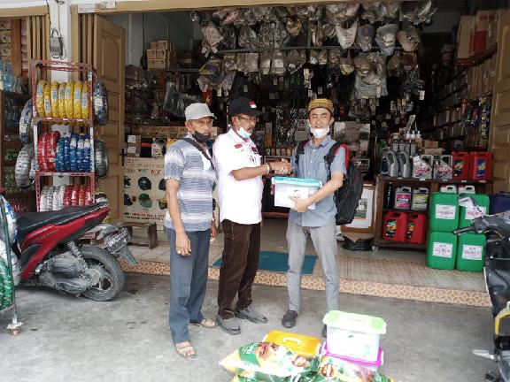 Yayasan Vioni Bersaudara Salurkan Bantuan Korban Kebakaran Di Teluk Belengkong
