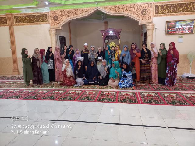 Bersama Muslimat NU, TP-PKK Sialang Panjang Gelar Pesantren Ramadhan Bersama Muslimat NU, TP-PKK Sialang Panjang Gelar Pesantren Ramadhan