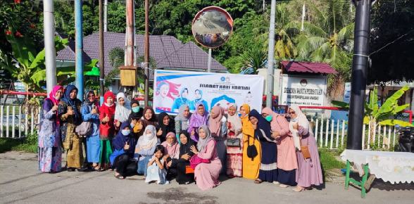 Mempringati Hari Kartini, TP PKK Anambas Bagi-bagi 1000 Paket Takjil Mempringati Hari Kartini, TP PKK Anambas Bagi-bagi 1000 Paket Takjil