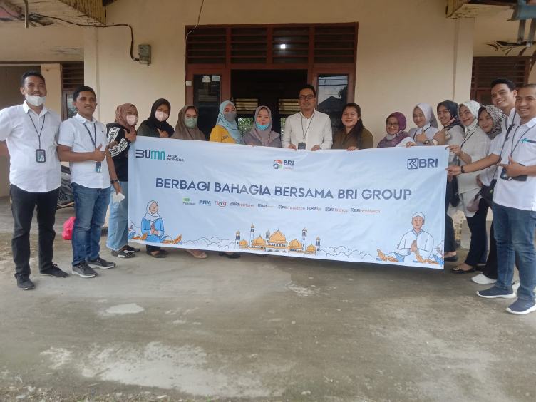 BRI Group Dan Pegadaian Salurkan Bantuan Ke Yayasan Pusaka Pondok Bhakti Lansia BRI Group Dan Pegadaian Salurkan Bantuan Ke Yayasan Pusaka Pondok Bhakti Lansia