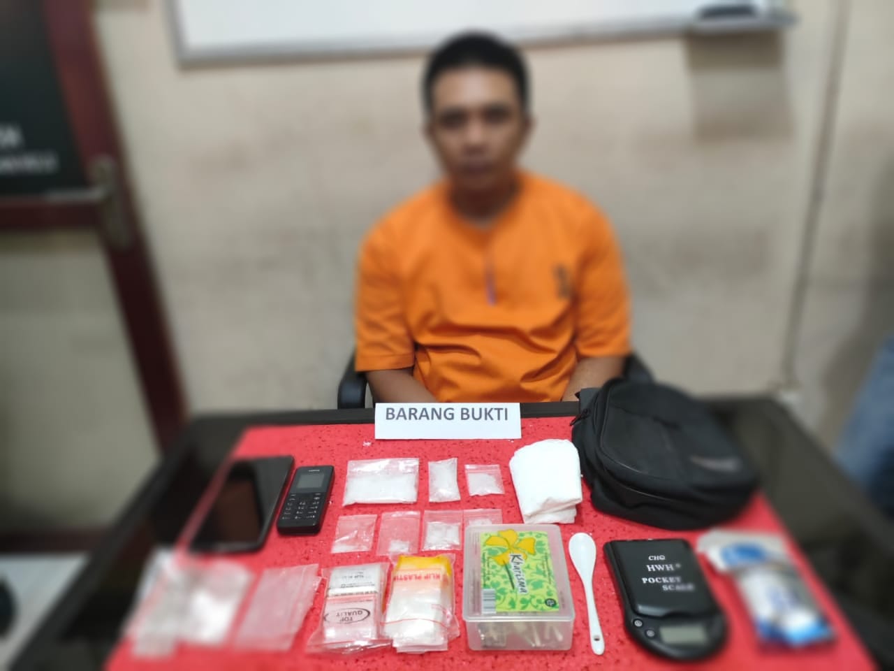 Diduga Gunakan Narkoba Jenis Sabu, Seorang Pria Di Inhil Diciduk Polisi Diduga Gunakan Narkoba Jenis Sabu, Seorang Pria Di Inhil Diciduk Polisi