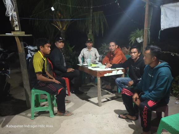 Jaga malam di Desa Sialang Panjang