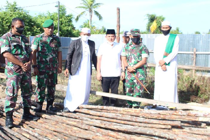 Peletakan Batu Pertama Pembangunan Ponpes Al-Masyad dan Rumah Tahfiz Daarul Qur’an