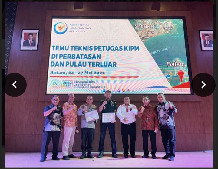 Berhasil Cegah Penyelundupan Puluhan Ribu Benih Lobster, Bea Cukai Batam Raih Penghargaan Kementerian Kelautan dan Perikanan
