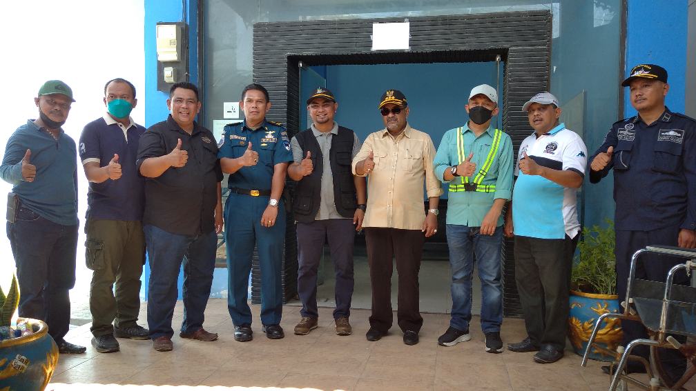 Segera Direhab, Bupati Tinjau Kerusakan Terminal Pelabuhan Tanjungbatu Segera Direhab, Bupati Tinjau Kerusakan Terminal Pelabuhan Tanjungbatu