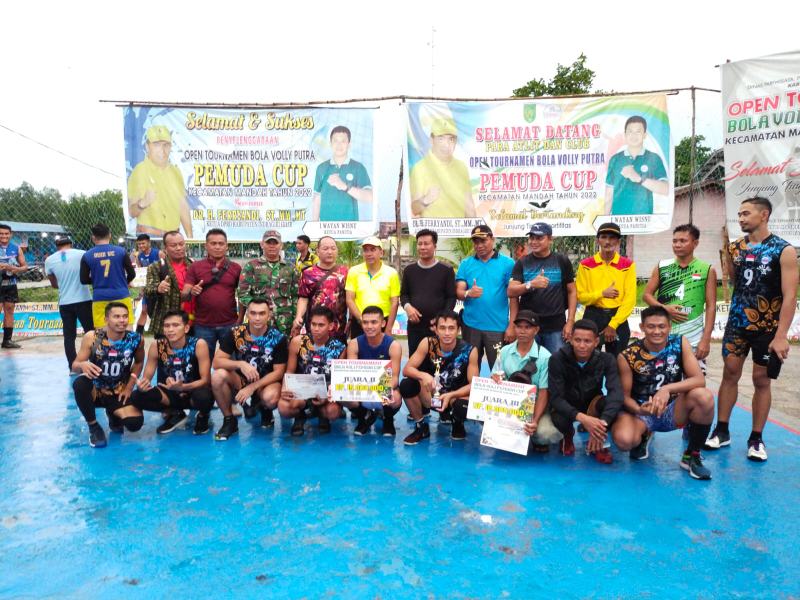 Dengan Latar Rumah Kuning Bersejarah Ferryandi Tutup Open Turnamen Pemuda Cup Kecamatan Mandah