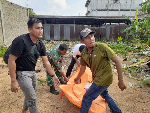 Bocah 7 Tahun Tewas Terpotong-potong, Diduga Dimultilasi Orang Tuanya Bocah 7 Tahun Tewas Terpotong-potong, Diduga Dimultilasi Orang Tuanya