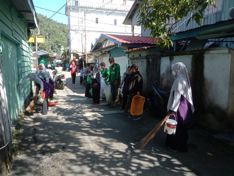 Kelurahan Tarempa Gelar Bersih-Bersih Persiapan MTQ Provinsi Kepri Ke IX