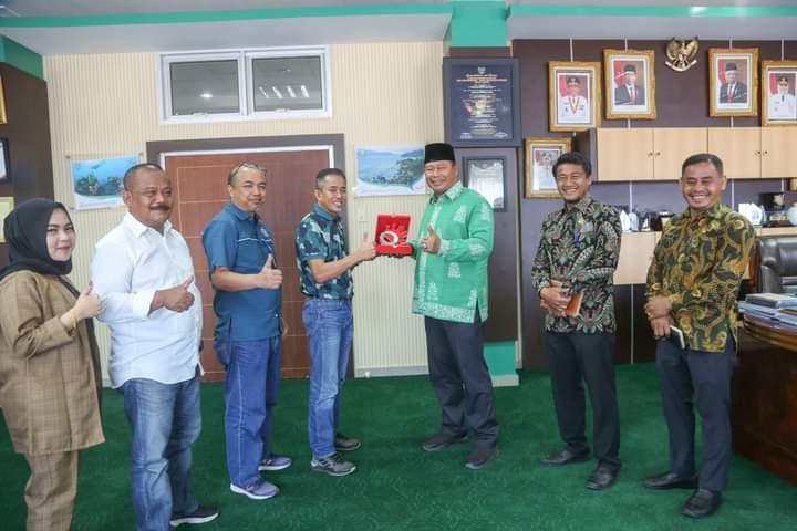 Bupati Abdul Haris Koordinasi Bersama GM PT Telkom Kepri Wiltel Kepri Terkait SKKL di 3 Kecamatan