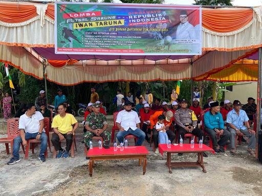 Iwan Taruna Buka Turnamen Futsal Sarung di Desa Sialang Panjang