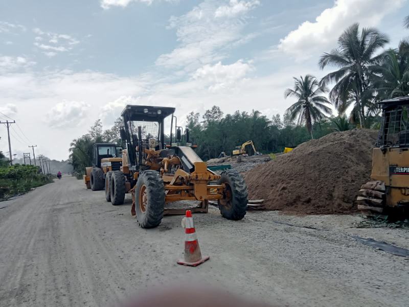Pengerjaan Ruas Jalan Pulau Kijang – Sanglar Terus Dilanjutkan Hingga Desember 2022