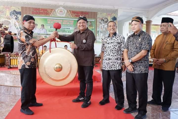 Pemkab Asahan Serahkan Bantuan Alat Musik Gamelan ke DPD PKB Pujakesuma Kabupaten Asahan