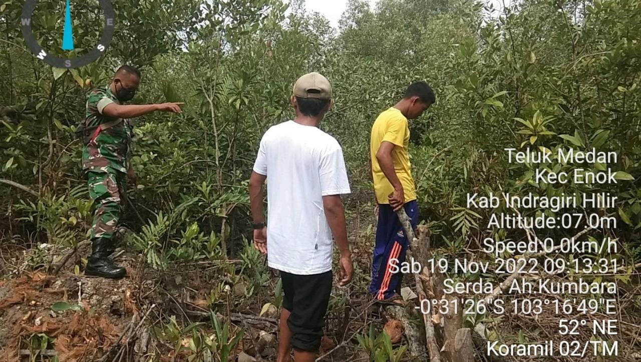 Cegah Terjadi Karhutla, Babinsa Serda AH Kumbara Laksanakan Patroli Bersama Warga Binaan 