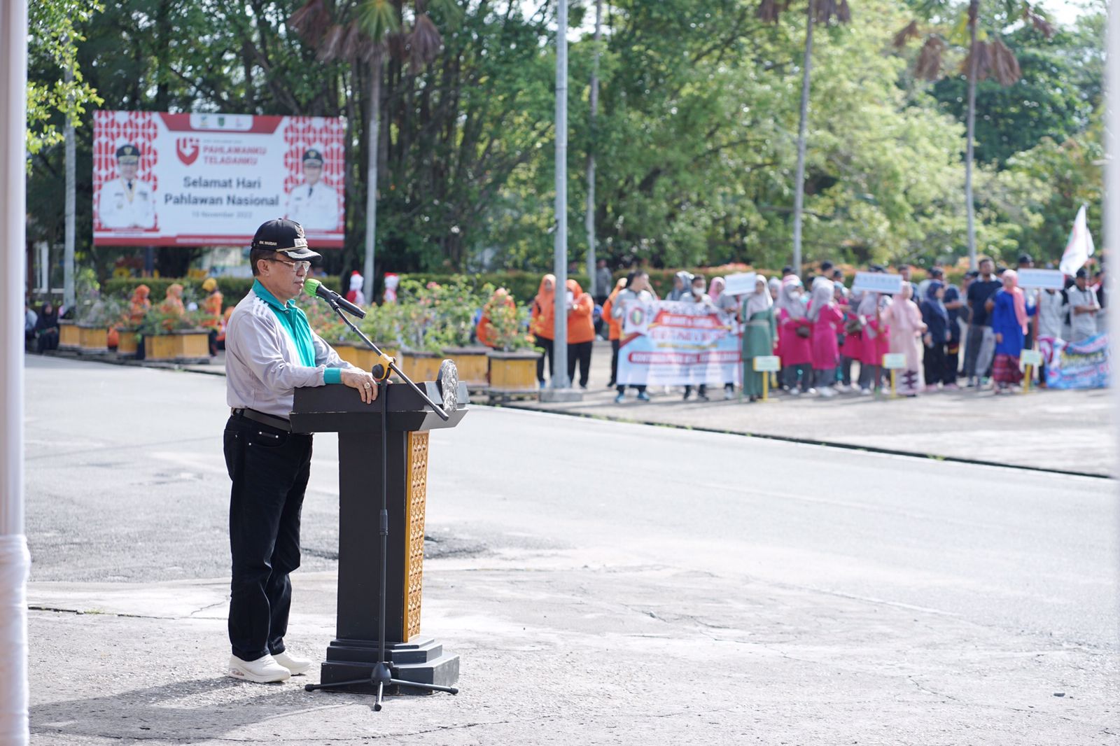 Bupati Inhil HM Wardan Membuka Jambore Rangka HUT ke-77 PGRI dan HGN