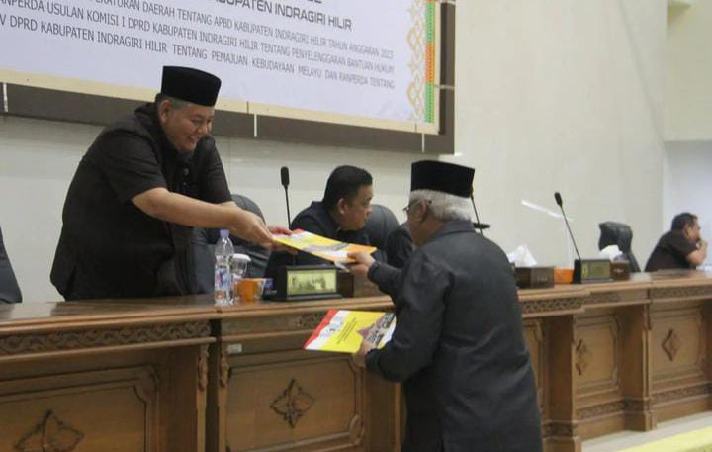 Bupati hadiri Rapat Paripurna Ke-20 Masa Persidangan lll Tahun Sidang 2022 DPRD Kabupaten Indragiri Hilir