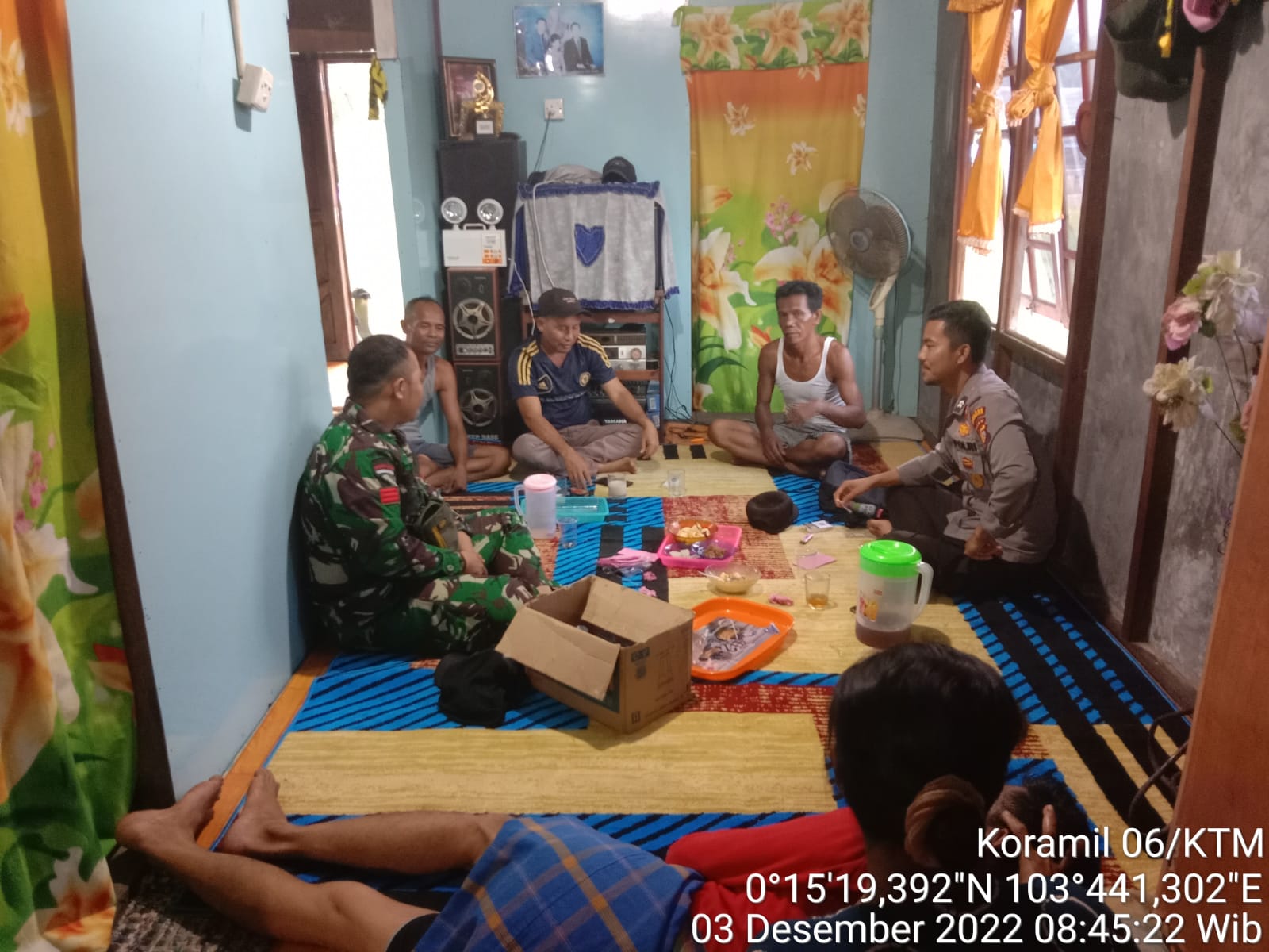 Kompak, Babinsa Koramil 06/KTM dan Babinkamtibmas Giat Komsos Bersama ke Rumah Warga Binaan 