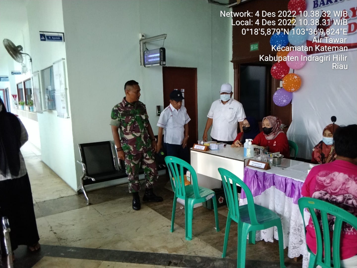 Serda Lendi Babinsa Desa Air Tawar Dampingi Pelaksanaan Donor Darah Bhakti Sosial PT Sambu Grup Rangka HUT ke-55 