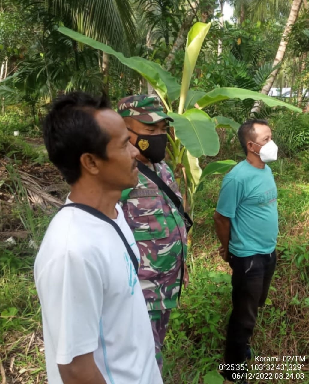 Babinsa Desa Sungai Lokan, Bersama Warga Binaan Kompak Turun Laksanakan Patroli Antisipasi Karhutla 