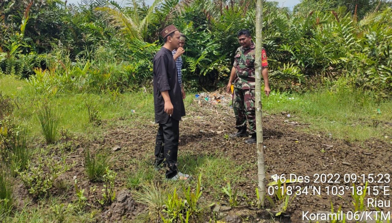 Babinsa Koramil 06/KTM Laksanakan Patroli dan Sosialisasi Karhutla di Wilayah Binaan Desa Hibrida Mulya 