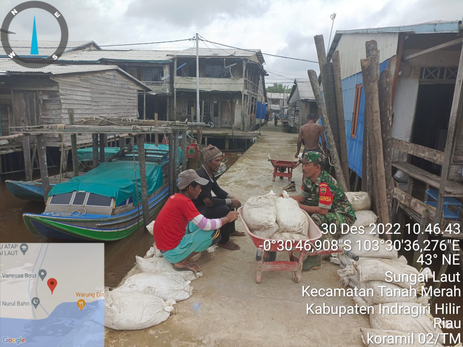 Ciptakan Keakraban, Koptu RH Tambunan Babinsa Koramil 02/TM Gelar Komsos dengan Warga Binaan