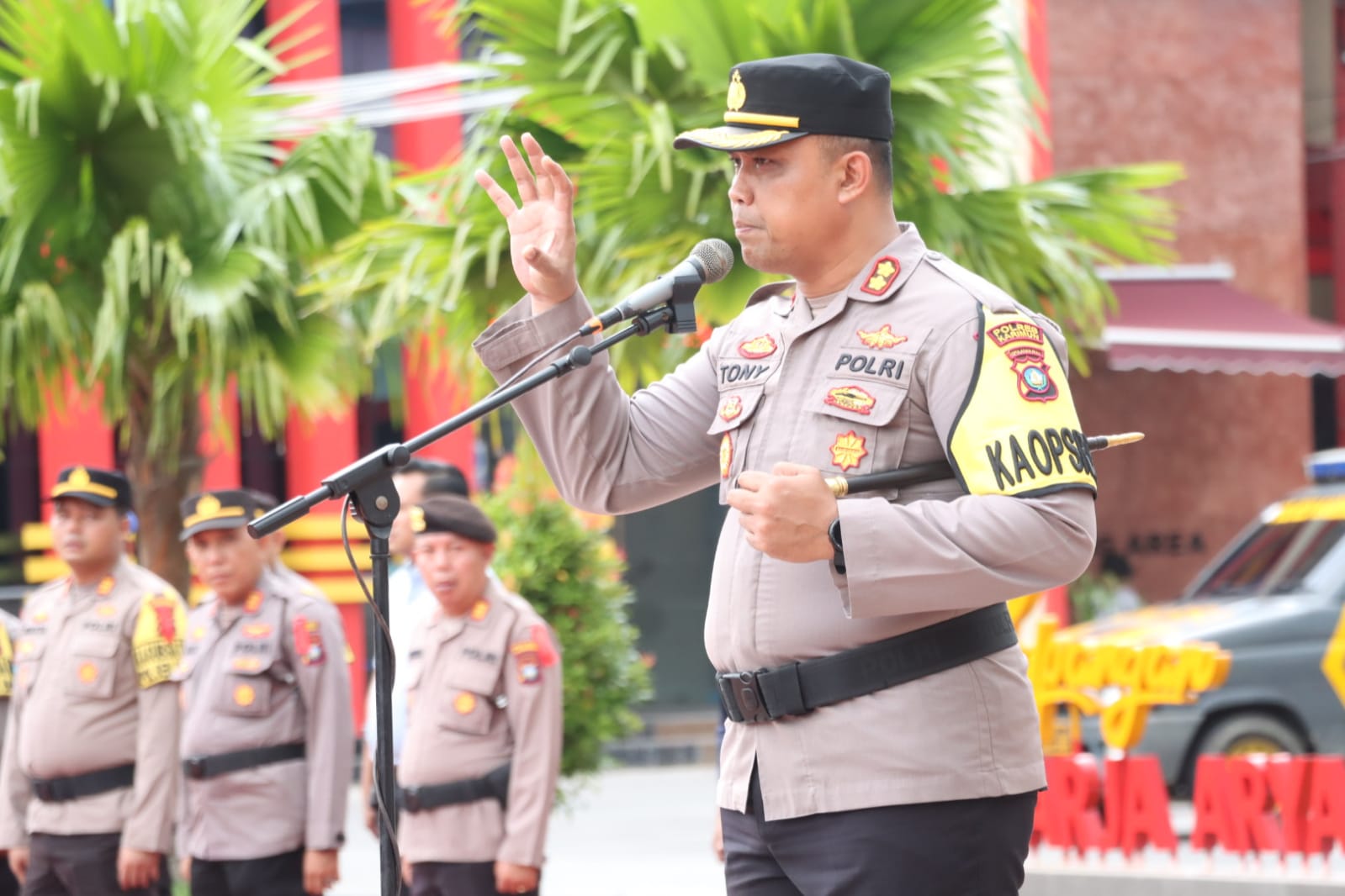 Kapolres Karimun Kumpulkan Semua Anggotanya di Halaman Polres, Ada Apa?