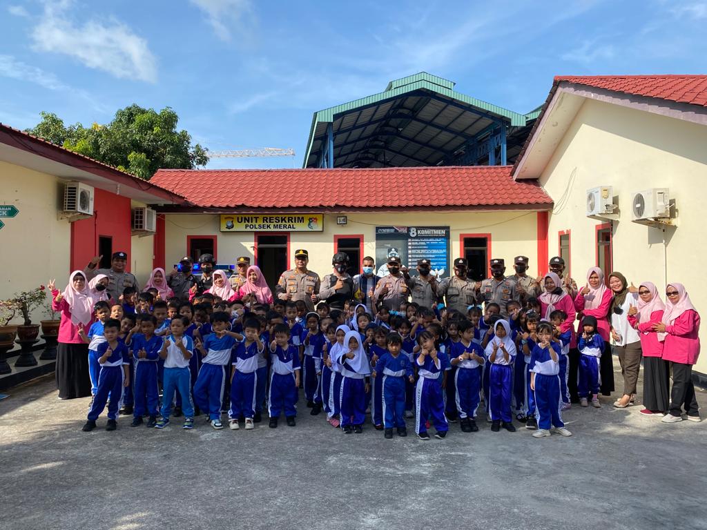 Polsek Meral Sambut Kunjungan Anak-anak TK Swasta Bhakti Caraka