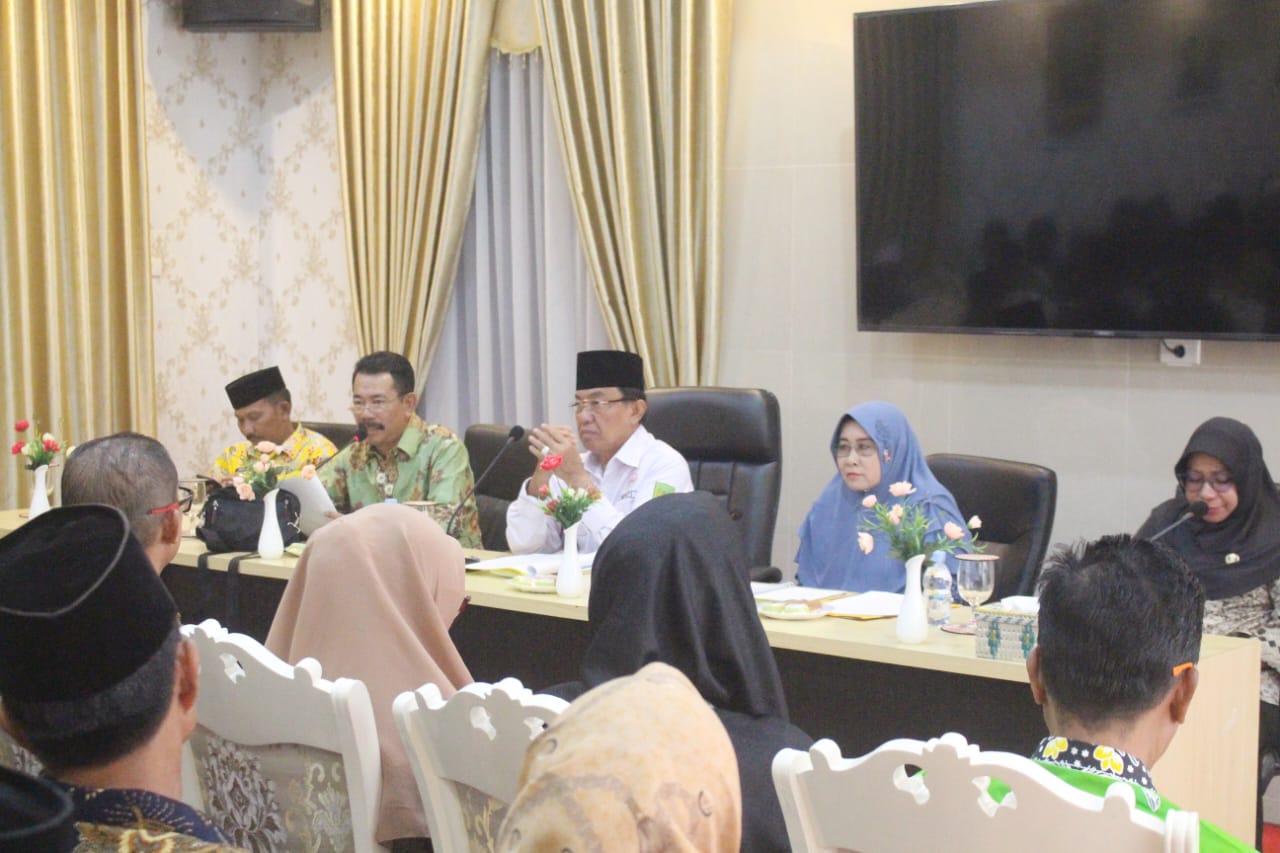 Bupati HM Wardan Terima Pertemuan Silaturahmi dengan Kepala Sekolah dan Guru se Kecamatan Enok