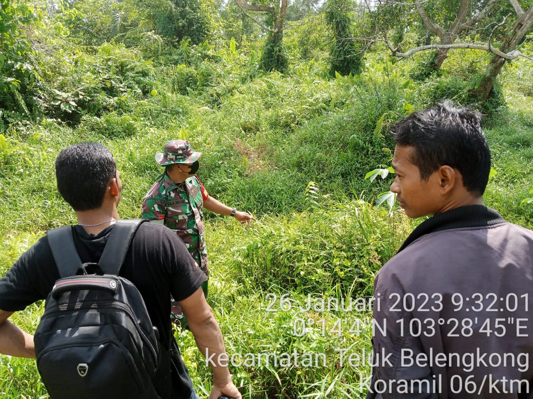 Cegah Karhutla, Babinsa Koramil 06/KTM Giat Patroli dan Sosialisasi di Desa Tunggul Rahayu