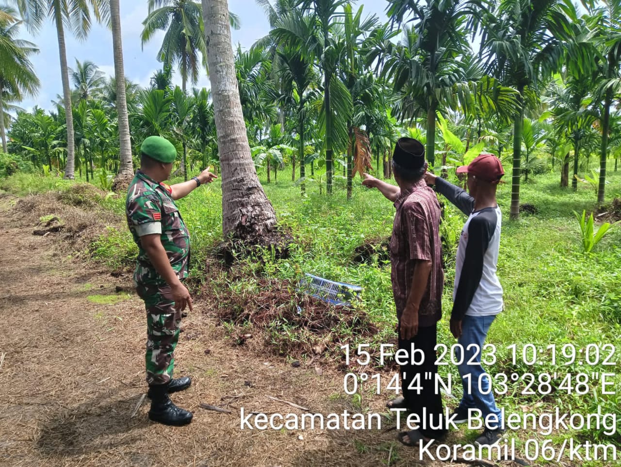 Upaya Cegah Karhutla, Babinsa Praka Raja Oloan Sihotang Laksanakan Patroli dan Sosialisasi di Wilayah Binaan 