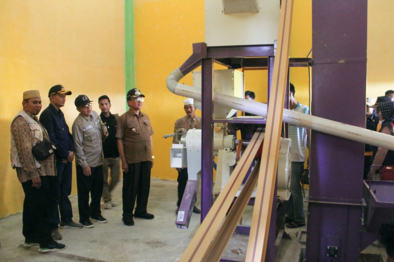 Resmikan Lumbung Pangan Gapoktan Lemang Jaya, Bupati HM Wardan Harapkan Peningkatan Prekonomian Masyarakat Semakin Bagus