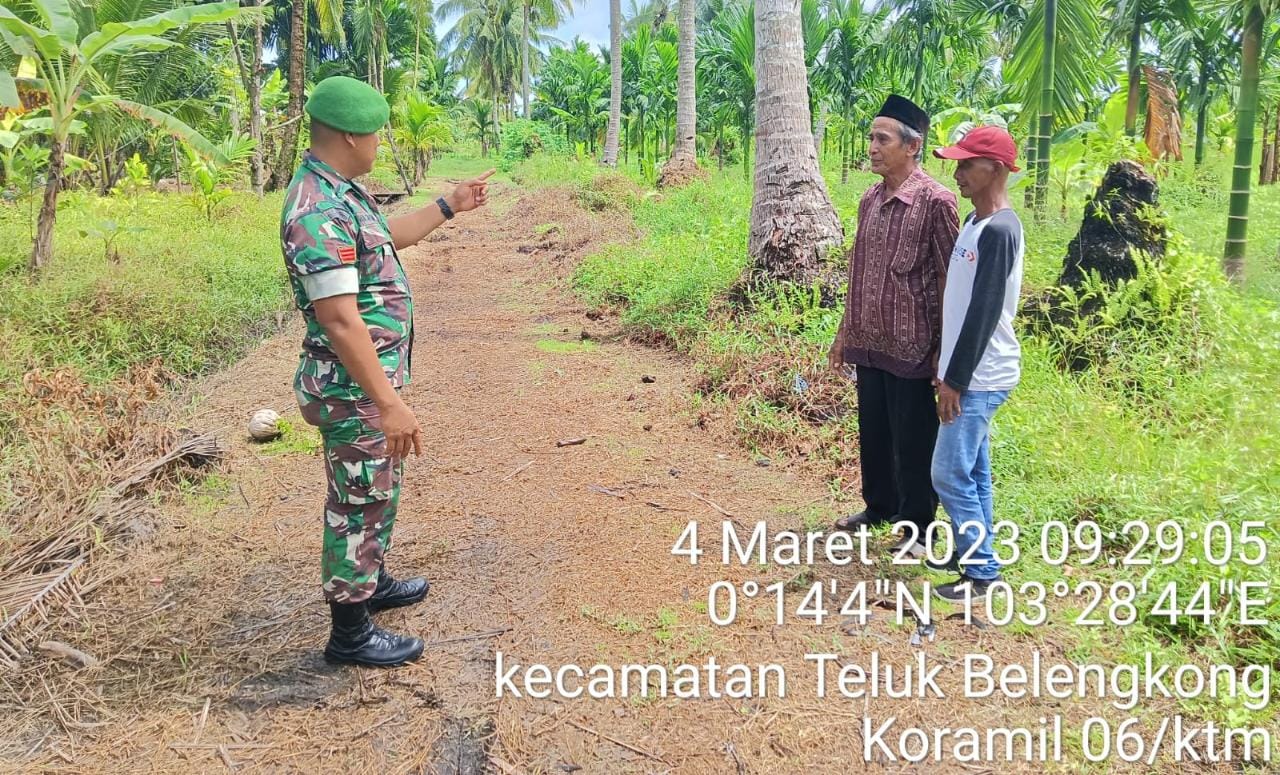 Tanpa Lelah, Babinsa Koramil 06/KTM Giat Patroli dan Sosialisasi Karhutla di Wilayah Binaan 