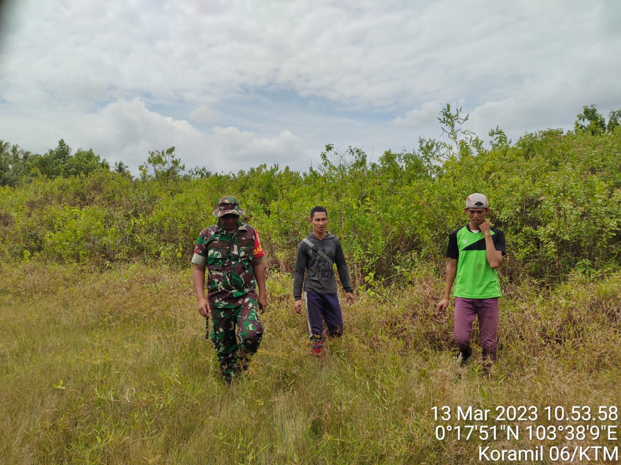 Jaga Wilayah Binaan Aman Karhutla, Babin Koptu Al Alim Laksanakan Pantauan Patroli  