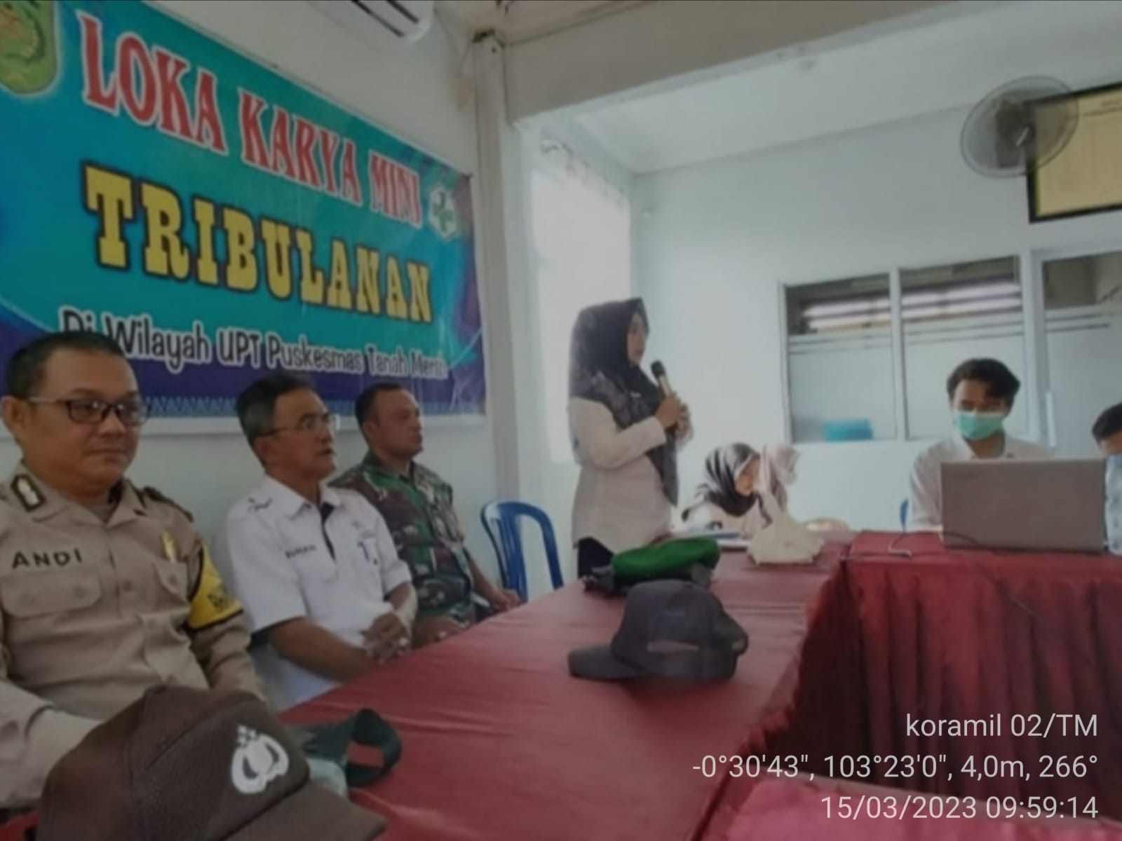 Babinsa Sertu P Siregar Hadiri Acara Loka Karya Mini di Puskesmas Tanah Merah 