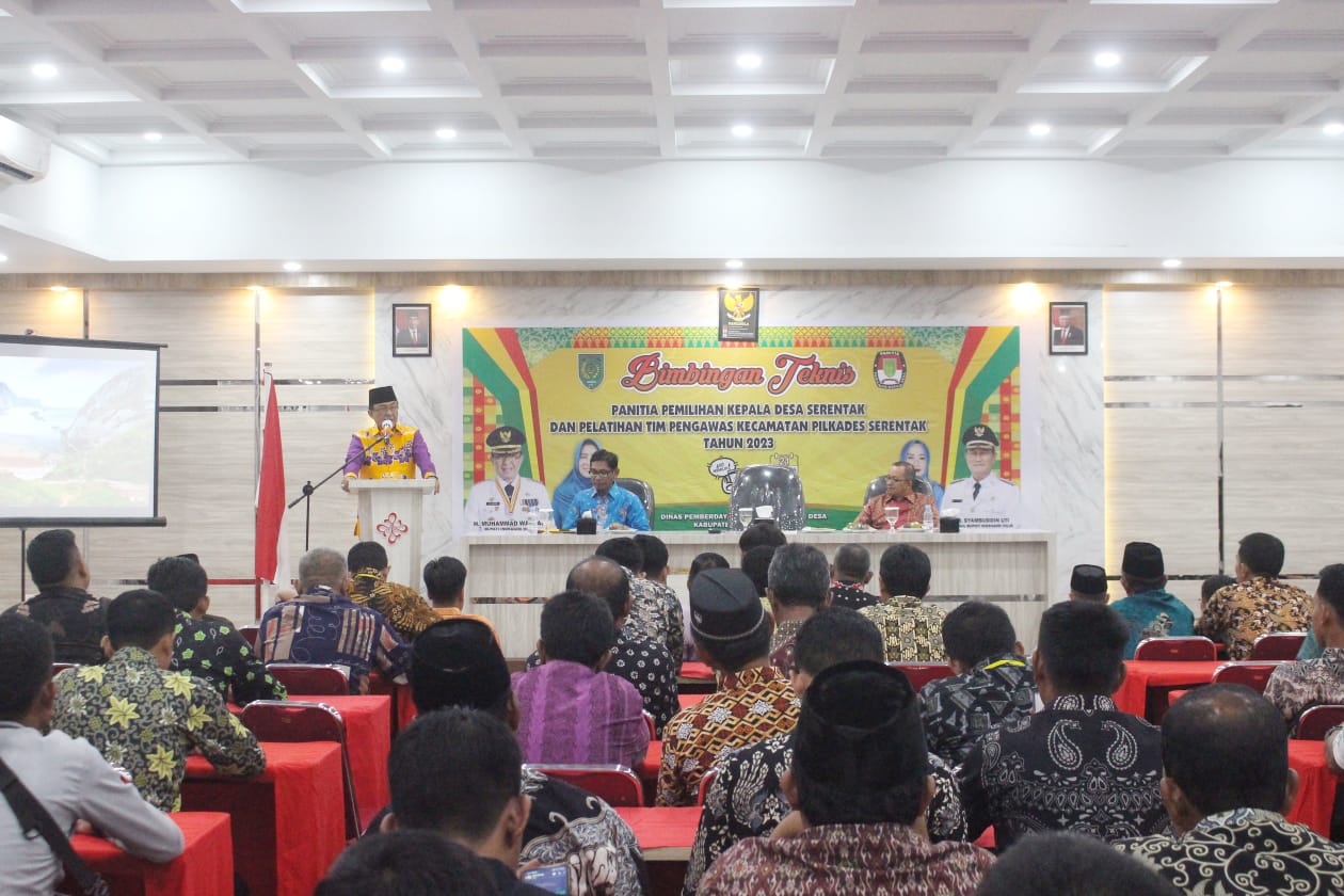 Sukseskan Pilkades Serentak 2023, Bupati HM Wardan Buka Bimtek Panitia Pemilihan Kepala Desa dan Pelatihan Tim Pengawas Kecamatan