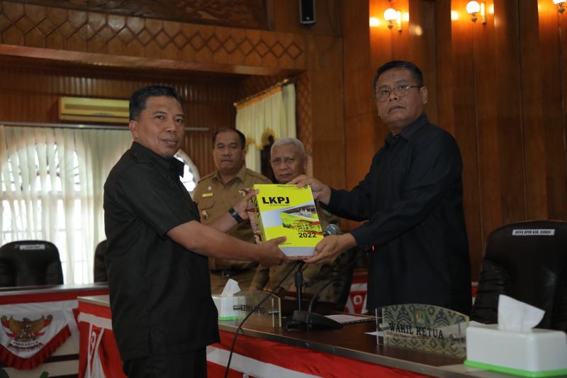 Bupati Asahan Sampaikan LKPJ Tahun Anggaran 2022